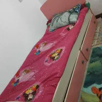 تخت و بغل تختی  یک نفره در حد|تخت و سرویس خواب|بابلسر, |دیوار