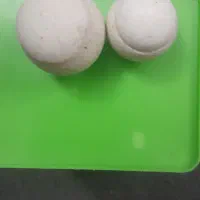 سنگ آسیاب ازمایش شده|کلکسیون اشیاء عتیقه|قدس, شهر‌قدس|دیوار