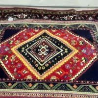کارگر ساده قالیشویی در اراللو