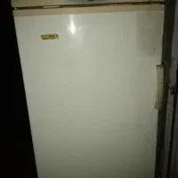 یک دستگاه یخچال ارج