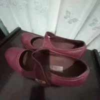 بارونی وکفش|لباس|آفتاب, |دیوار