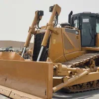 بولدوزر کاترپیلار D8T آماده‌به‌کار