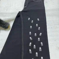 تعدادی شلوار جین مردانه