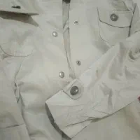 کت بارانی در حد نو