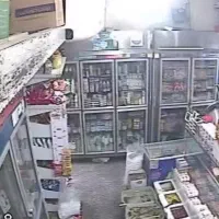 همکار ماهر در سوپر مارکت ایرانی واتباع افقانی