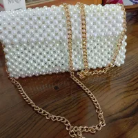 کیف مرواریدی با زنجیر رنگ طلای