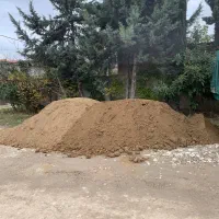 له رودخونه ای وخاک مخصوص باغ و‌نهال وگلخانه