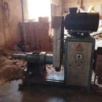 دستگاه زغال فشرده خاک اره ای|ماشینآلات صنعتی|کاشان, راوند|دیوار