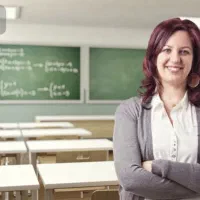 تدریس فارسی توسط خانوم دبیر