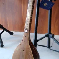 سه تار دست ساز بوریایی