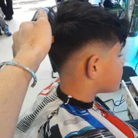 با سلام اصلاح سر برا آقایان ۲۰ درصد تخفیف|اشتراک سفر|بروجرد, |دیوار