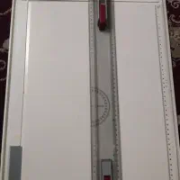 تخته رسم a3 و خط کش برای رشته گرافیک