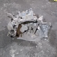 یک عدد گیربگس پژو 405