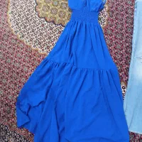 ساحلی بلند کمر کشی و یک شلوار جین ترک