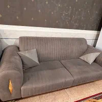 فروش مبل ۸ نفره در حد نو با کیفیت بالا بسیار تمیز