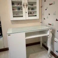 میز ناخن با استند،صندلی تاتو،۱۵۰۰ت|آرایشگاه و سالنهای زیبایی|اندیشه, اندیشه فاز ۱|دیوار