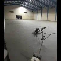 بتن ریزی کف با ماله پروانه