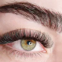 اکستنشن مژه و لیفت ابرو بابهترین متریال|خدمات آرایشگری و زیبایی|زنجان, |دیوار