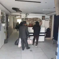 نگهبان شب جهت پذیرش مسافر