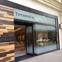 اجاره مغازه 200متری فلت در گلسار/109st