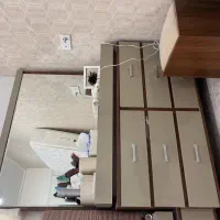 تخت خواب وکمد