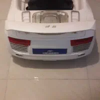 ماشین شارژی و کفش اسکیت
