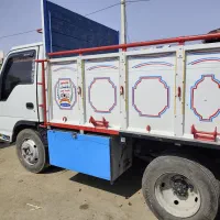 خاور ایسوزو