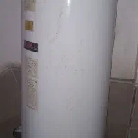 آبگرمکن صحیح سالم بدون جوش و شوره تمیز