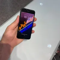 اپل iPhone SE (2020) با حافظهٔ ۱۲۸ گیگابایت|موبایل|رشت, لاکانی|دیوار