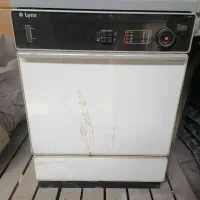 ماشین ظرفشوئی ایتالیائی