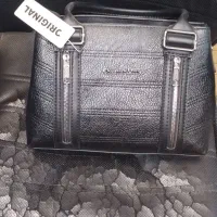 کیف|کیف، کفش، کمربند|قم, نیروگاه|دیوار