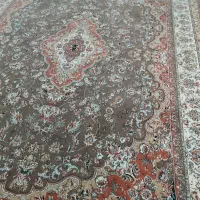 فروش ۳تخته فرش ۱۲متری هم رنگ درحد نو گردویی