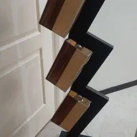 آباژور ایستاده