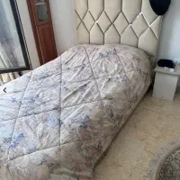 تخت یک نفر و‌نیم