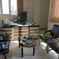 لوازم دفتر اداری، صندلی، میز مدیریت