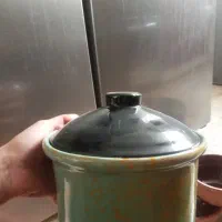 یک عدد ظرف سفالی