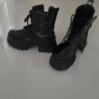 یک جفت بوت سایز۳۸نو