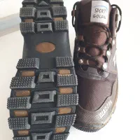 کفش کوهنوردی|کیف، کفش، کمربند|هشتگرد, شهرک ولیعصر (مصلی)|دیوار