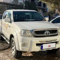 دو دستگاه هایلوکس 2010استثنایی و 2006