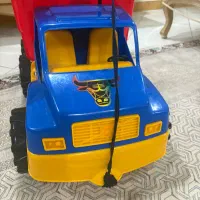 کامیون اسباب بازی