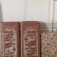 سه عدد پشتی