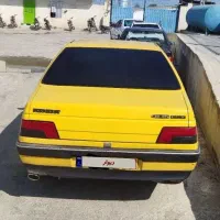 ۴۰۵ تاکسی زرد قناری
