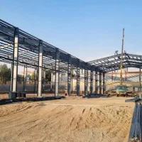 اجرای کامل. سوله وسقف وچمن مصنوعی وساندوچ پنل