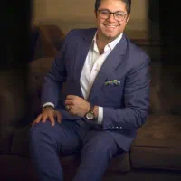 دو عدد بلیط کنسرت حجت اشرف زاده کاشمر پنجشنبه