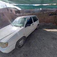 ماشین ۱۱۱سفید