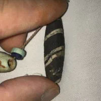 یک بندمهره عتیقه ویک توموی مفرغ|بدلیجات|جیرفت, |دیوار