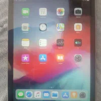 تبلت  و یا  ای پد ایر . I PAD AIR ON.  یا  Tablet