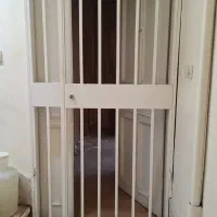 درب فلزی نردبان فلزی به علت تخریب
