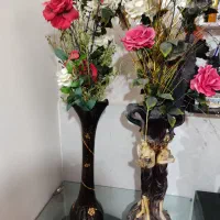 گلدان با گل