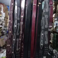 قطار و کمربندچرم